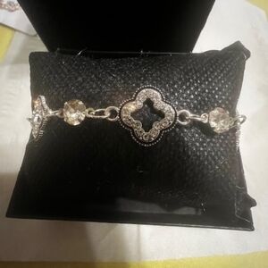 Elegant Silver Bracelet with Crystal Accents